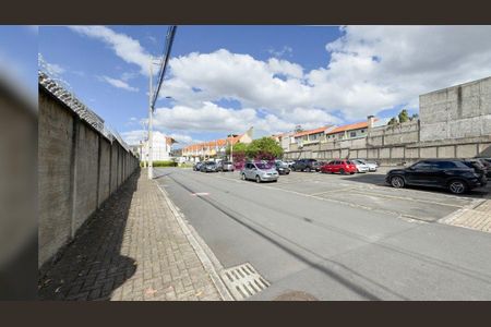 10_photo/94dcfb0b83.3117a79b66367334-ATLAS-32149063-6a08-49eb-a721-be2f6a5eacb2.jpg de apartamento à venda com 3 quartos, 63m² em Xaxim, Curitiba