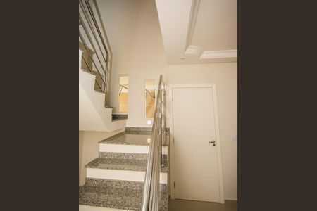 18_photo/94dcfb0c7b.15907772e15a11a5-ATLAS-97bd013f-cef4-49d5-92d5-a5263cc89fd2.jpg de casa à venda com 3 quartos, 195m² em Xaxim, Curitiba