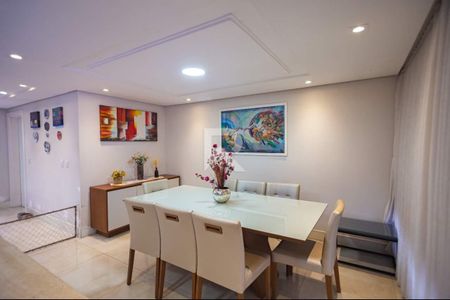 11_photo/94dcfb0c89.ea0f227da6f5dcec-ATLAS-6da7b74c-7763-4470-b6cd-42fab4004378.jpg de casa à venda com 3 quartos, 200m² em Xaxim, Curitiba