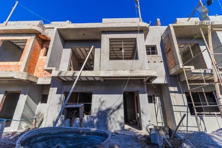 2_photo/94dcfb10ad.297a74044b50ef1f-ATLAS-614039a6-eec8-4da5-801a-1d8080fffd8d.jpg de casa à venda com 4 quartos, 182m² em Xaxim, Curitiba