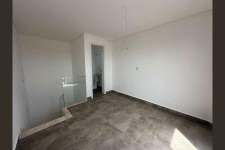 8_photo/94dcfb1131.c06c3c5dbfc3661b-ATLAS-ebf4ebc4-4f77-4515-bc10-0b9c35f209f1.jpg de casa à venda com 3 quartos, 132m² em Xaxim, Curitiba