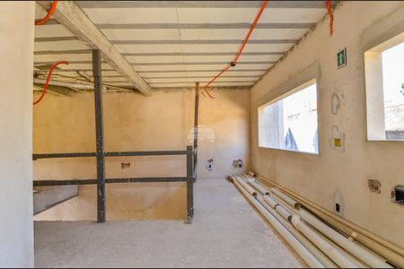 4_photo/94dcfb13e5.469921873e2a85e3-ATLAS-552baac9-e46b-47da-96a4-6a2dec9d19ad.jpg de casa à venda com 3 quartos, 200m² em Xaxim, Curitiba