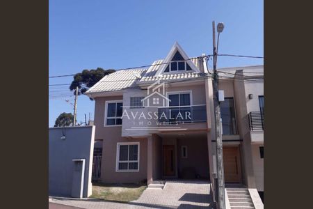 5_photo/94dcfb13e5.a64aef6598c47c00-ATLAS-5c4e4bd3-c685-401b-a060-90c37e7c57dd.jpg de casa de condomínio à venda com 3 quartos, 220m² em Xaxim, Curitiba