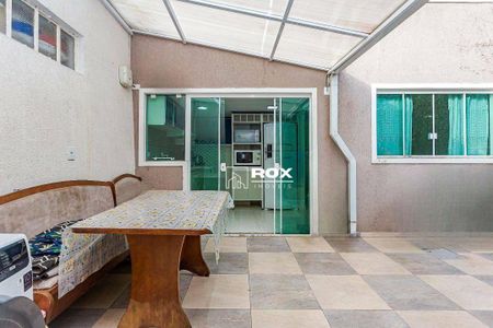 5_photo/94dcfb13ed.59e2a8b39dc3b007-ATLAS-3c91fc3c-d6cf-41e4-9d08-cc7f89af1b73.jpg de casa à venda com 3 quartos, 110m² em Xaxim, Curitiba