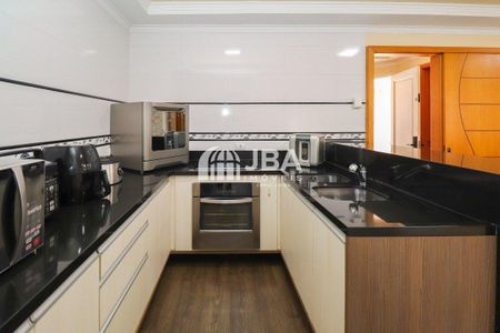 13_photo/94dcfb14ab.275fe3fcda77567d-ATLAS-268e3b20-37f5-4e06-a53d-48f4f5a1449e.jpg de casa à venda com 0 quarto, 151m² em Xaxim, Curitiba