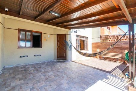 3_photo/94dcfb157d.ee31d1fd9df23408-ATLAS-f39b41e8-5fc7-4ee9-a062-825a4f48fc33.jpg de casa à venda com 3 quartos, 95m² em Xaxim, Curitiba