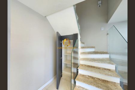 10_photo/94dcfb160b.d1265443f33742d1-ATLAS-e5237e53-047b-4947-955a-e5b2f25d2916.jpg de casa à venda com 4 quartos, 158m² em Xaxim, Curitiba