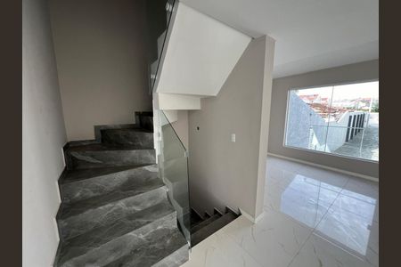 10_photo/94dcfb160b.dd6c35cf14466a7e-ATLAS-c5c47a9c-3772-4cd6-970a-e4b9ae6c4921.jpg de casa à venda com 3 quartos, 148m² em Xaxim, Curitiba