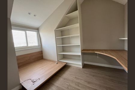 5_photo/94dcfb160b.ef4267cf7f570d25-ATLAS-45b93e2e-5412-4ccc-93ea-355cba76e210.jpg de casa à venda com 4 quartos, 158m² em Xaxim, Curitiba