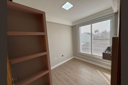 9_photo/94dcfb160b.ef4267cf7f570d25-ATLAS-d15687b3-82b4-4e8d-a5d5-258d1ab3a7a1.jpg de casa à venda com 4 quartos, 158m² em Xaxim, Curitiba