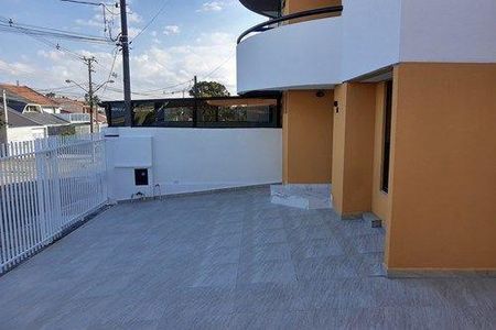 2_photo/94dcfb1615.611988fca85ff735-ATLAS-ec53ade2-e18a-457a-b3e5-174474aa089d.jpg de casa à venda com 3 quartos, 160m² em Xaxim, Curitiba