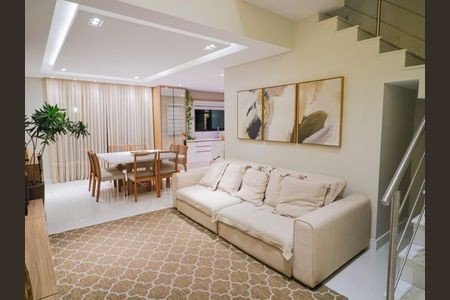 4_photo/94dcfb16ef.8c14be5707b129f9-ATLAS-1411fd22-a36d-4e13-9cd3-cd1426e6b2bf.jpg de casa à venda com 3 quartos, 155m² em Xaxim, Curitiba