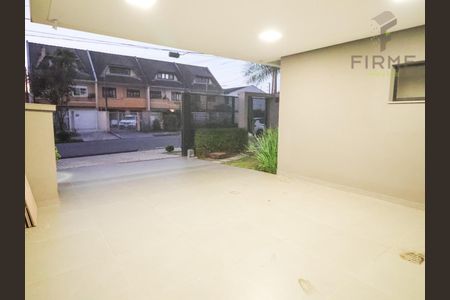 7_photo/94dcfb16ef.8c14be5707b129f9-ATLAS-c125eb5a-1899-4e4f-a13f-d06a48a110eb.jpg de casa à venda com 3 quartos, 155m² em Xaxim, Curitiba