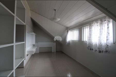 4_photo/94dcfb1769.4e3451e3f20ebb75-ATLAS-22a1c786-49bd-473e-84ae-a70ea4719fbd.jpg de casa para alugar com 3 quartos, 170m² em Boqueirão, Curitiba