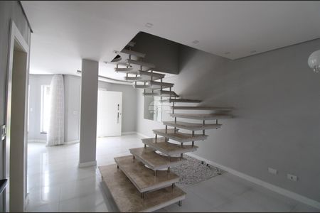 6_photo/94dcfb1769.4e3451e3f20ebb75-ATLAS-29687996-1e0b-4ccb-b9f4-cf98c95f8219.jpg de casa para alugar com 3 quartos, 170m² em Boqueirão, Curitiba