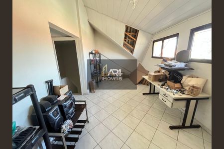 34_photo/94dcfb176b.323b5631342559f2-ATLAS-b0eba4c9-5d71-4f19-b1aa-69dbdfc5fc8c.jpg de casa à venda com 3 quartos, 189m² em Xaxim, Curitiba