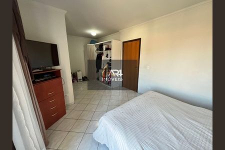 29_photo/94dcfb176b.323b5631342559f2-ATLAS-db7eab4f-8756-4e8d-938f-d8c1ac58f3d6.jpg de casa à venda com 3 quartos, 189m² em Xaxim, Curitiba