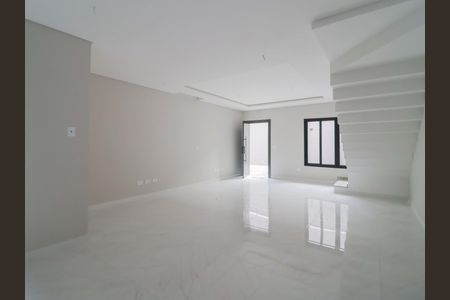 11_photo/94dcfb17a3.09000a4fa51e2841-ATLAS-3cd57b2f-ec10-4a9e-be22-a8fe41afa370.jpg de casa à venda com 3 quartos, 118m² em Xaxim, Curitiba