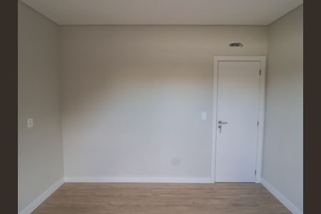 11_photo/94dcfb17a3.09000a4fa51e2841-ATLAS-4152fdf0-3dcc-410c-ac89-c8b405a7e02c.jpg de casa à venda com 3 quartos, 118m² em Xaxim, Curitiba