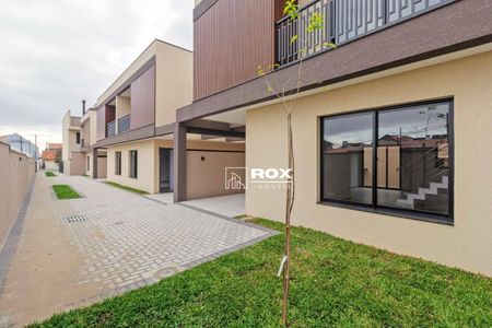 9_photo/94dcfb18ab.01cc66d80c490b39-ATLAS-ab64570f-8e96-4e7a-b406-12a3e4870a7f.jpg de casa à venda com 3 quartos, 107m² em Hauer, Curitiba