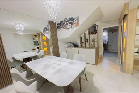 11_photo/94dcfb18bb.453fcf3fbbd81761-ATLAS-5d8ea0a8-6505-462c-adc1-198fe4e7fff6.jpg de casa à venda com 3 quartos, 110m² em Hauer, Curitiba