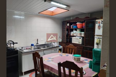 8_photo/94dcfb1903.4b1885837c1b9428-ATLAS-83fe4e34-2160-48b8-8b1c-64fd9948c2cb.jpg de casa à venda com 3 quartos, 70m² em Boqueirão, Curitiba