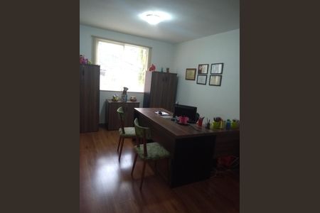 5_photo/94dcfb1a2f.b98dc6cdfb52627f-ATLAS-7decd3eb-2311-43c6-9bf7-0c9dfe9d1a8c.jpg de casa à venda com 3 quartos, 110m² em Boqueirão, Curitiba