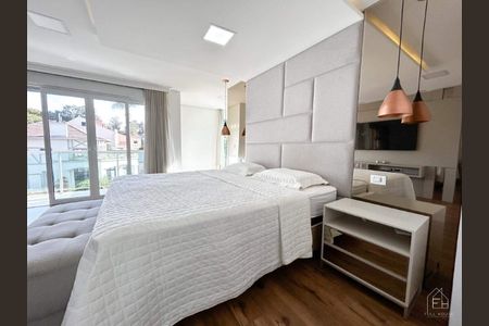 4_photo/94dcfb1af1.8ca146e4695ff152-ATLAS-247d2693-4de3-48bd-9131-35df203e169a.jpg de casa de condomínio à venda com 3 quartos, 402m² em Boqueirão, Curitiba