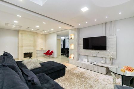 5_photo/94dcfb1af1.8ca146e4695ff152-ATLAS-56b00eb1-1267-4ece-83e0-0bd98f37ceee.jpg de casa de condomínio à venda com 3 quartos, 200m² em Boqueirão, Curitiba