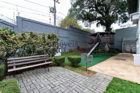 2_photo/94dcfb1af1.8ca146e4695ff152-ATLAS-c8aa408d-7387-4a12-931e-b0b4fdb89231.jpg de casa de condomínio à venda com 3 quartos, 200m² em Boqueirão, Curitiba