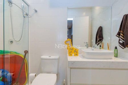 7_photo/94dcfb1c9d.709b0788d549ea7e-ATLAS-eeb72edd-df89-4f81-a085-71a79b9ddcbe.jpg de casa à venda com 4 quartos, 200m² em Boqueirão, Curitiba