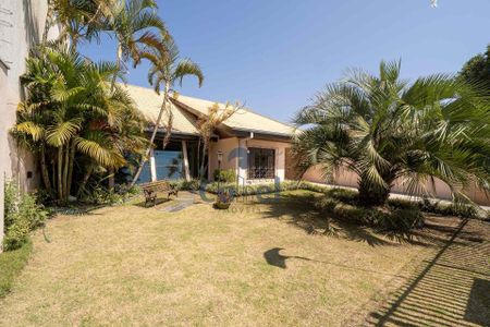 5_photo/94dcfb1e25.a85d12acb26e661d-ATLAS-0c0e885f-cef2-46e4-84de-87b3526c25ca.jpg de casa à venda com 4 quartos, 370m² em Hauer, Curitiba