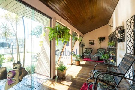 10_photo/94dcfb1e25.a85d12acb26e661d-ATLAS-4f014da2-3068-4402-82b9-7e44c8b2bb01.jpg de casa à venda com 4 quartos, 370m² em Hauer, Curitiba