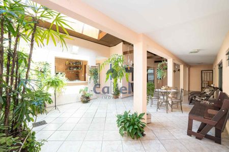 7_photo/94dcfb1e25.a85d12acb26e661d-ATLAS-949d8e06-1d85-4dd8-a04c-2553ebe03a98.jpg de casa à venda com 4 quartos, 370m² em Hauer, Curitiba