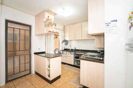 12_photo/94dcfb1e25.a85d12acb26e661d-ATLAS-d41589e4-8b0e-49d2-a067-38cdfd70f565.jpg de casa à venda com 4 quartos, 370m² em Hauer, Curitiba