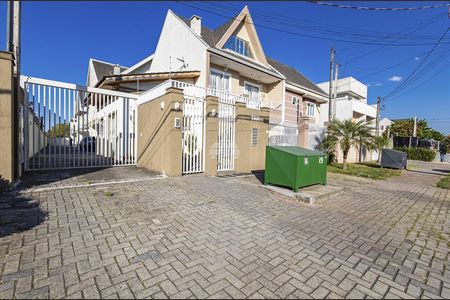 2_photo/94dcfb1e37.56376998e671d5ed-ATLAS-1bc24a3f-ae45-4207-aad6-42e91cd902a6.jpg de casa à venda com 5 quartos, 138m² em Hauer, Curitiba