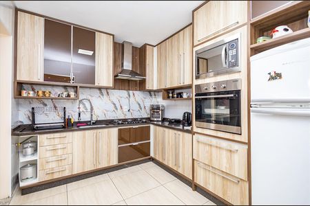 21_photo/94dcfb1e37.56376998e671d5ed-ATLAS-7ccd2c3a-41f3-4ede-bdba-c7b2e271489c.jpg de casa à venda com 5 quartos, 138m² em Hauer, Curitiba