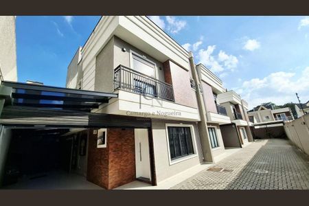 34_photo/94dcfb1e8b.6f5379d138f8c3f3-ATLAS-4d8e28bc-a229-449c-879a-4e0f341b88e8.jpg de casa à venda com 4 quartos, 154m² em Hauer, Curitiba