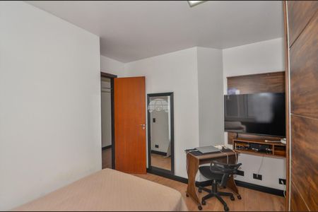 6_photo/94dcfb1edd.a5f9edcc658aa934-ATLAS-3e503be4-e585-408f-955a-77cf2f7ca97f.jpg de casa à venda com 3 quartos, 184m² em Hauer, Curitiba