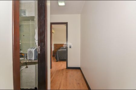 10_photo/94dcfb1edd.a5f9edcc658aa934-ATLAS-543173de-d8ee-4beb-bd22-4b817304874f.jpg de casa à venda com 3 quartos, 184m² em Hauer, Curitiba