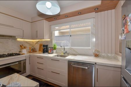 12_photo/94dcfb1edd.a5f9edcc658aa934-ATLAS-800273ff-6f35-4214-8d46-e8ed9d24989e.jpg de casa à venda com 3 quartos, 184m² em Hauer, Curitiba