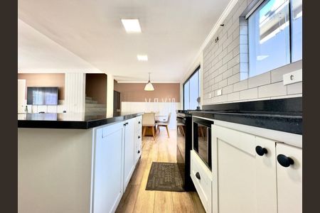 8_photo/94dcfb1f81.638fe84f952a7156-ATLAS-b9f0b2b0-ecba-4262-9e7e-0a0e6f34f2c7.jpg de casa à venda com 0 quarto, 171m² em Hauer, Curitiba