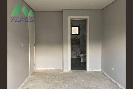 5_photo/94dcfb2029.e45e92d9ea8ab831-ATLAS-176b4754-b88c-4ecc-9a58-080f1149e169.jpg de casa à venda com 3 quartos, 168m² em Boqueirão, Curitiba