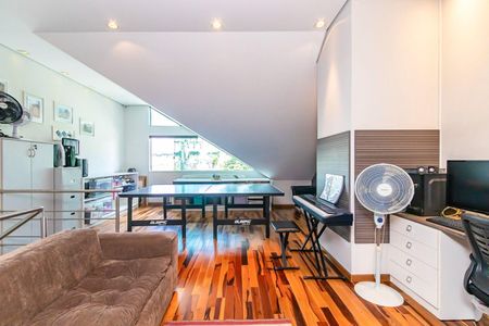 11_photo/94dcfb214b.667fc8507a1e2a2e-ATLAS-46e466b3-3df2-4288-b3e6-42453652246d.jpg de casa à venda com 3 quartos, 203m² em Boqueirão, Curitiba