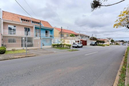 30_photo/94dcfb215b.be1f773b402e8aee-ATLAS-53078fce-50e9-42f5-aa17-5b2d4f1e913f.jpg de casa à venda com 3 quartos, 111m² em Hauer, Curitiba