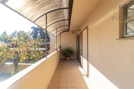 37_photo/94dcfb2301.ef98700c0b3a5994-ATLAS-aabd3760-ccb3-453b-9163-dc10bdadf889.jpg de casa para alugar com 3 quartos, 477m² em Hauer, Curitiba