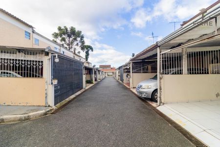 8_photo/94dcfb25af.a3938f651bcc0d27-ATLAS-e0e79b19-eb44-4785-990e-d44bf830f6bf.jpg de casa à venda com 2 quartos, 74m² em Boqueirão, Curitiba