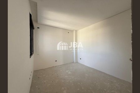 5_photo/94dcfb25c9.7cabae515ccd2ab5-ATLAS-81237bb9-0a6e-4763-b358-7fbe7ddbce6e.jpg de casa à venda com 0 quarto, 127m² em Hauer, Curitiba