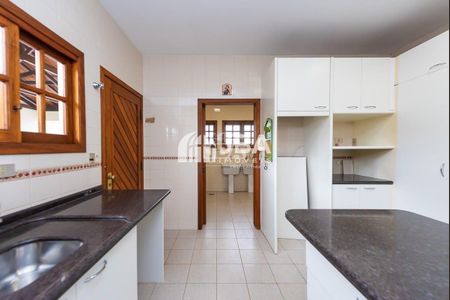 9_photo/94dcfb268d.969e75e702d2c17c-ATLAS-57d22ffa-af35-47ea-863a-88b4c24cb714.jpg de casa à venda com 4 quartos, 426m² em Boqueirão, Curitiba