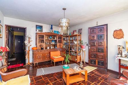 10_photo/94dcfb2695.0fee6dfc1a5f20f7-ATLAS-3fe342ce-fd51-475f-85b8-62c29b30a1a6.jpg de casa à venda com 4 quartos, 441m² em Hauer, Curitiba